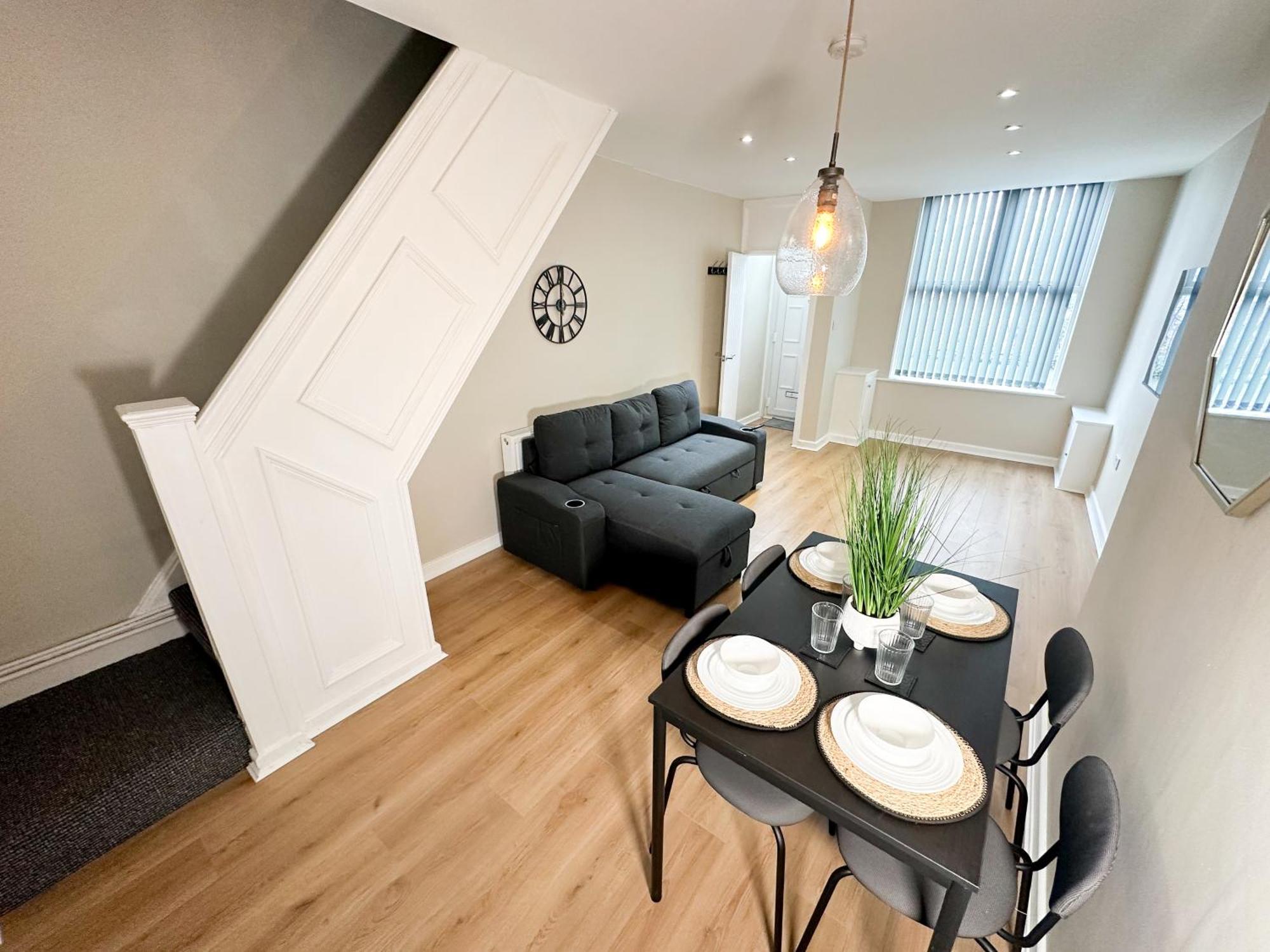 2 Bedroom House 10 Mins To City Centre & Albert Dock 리버풀 외부 사진