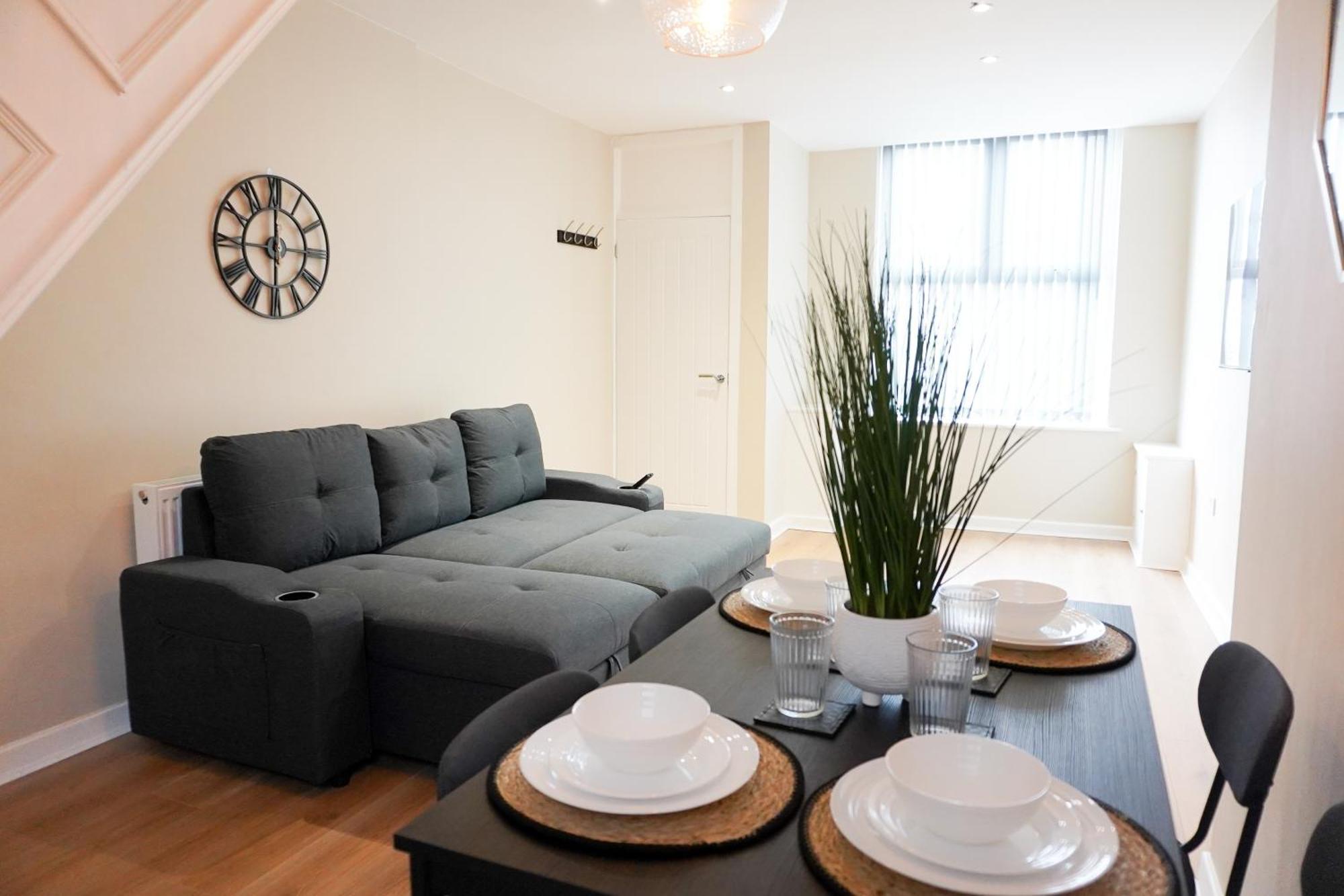 2 Bedroom House 10 Mins To City Centre & Albert Dock 리버풀 외부 사진